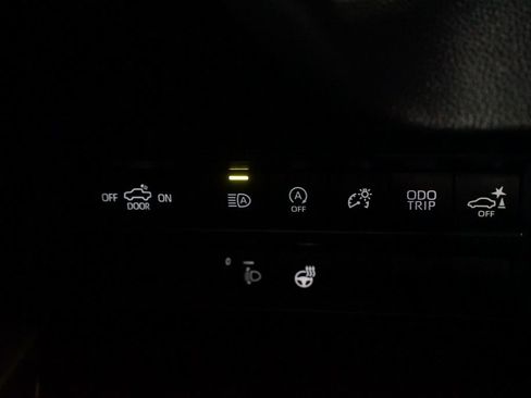 Used 2025 Toyota Tundra SR5 w/ SR5 Premium Package RWD image 25
