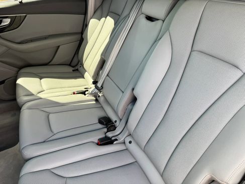 Used 2017 Audi Q7 3.0T Prestige AWD/4WD image 19
