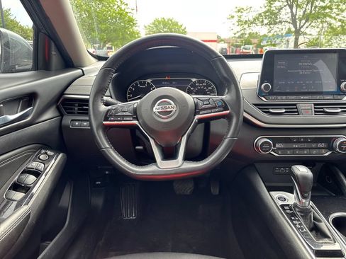 Used 2020 Nissan Altima 2.5 SV AWD/4WD image 15