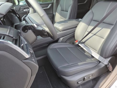 New 2026 GMC Acadia Elevation w/ Elevation Premium Package FWD image 28