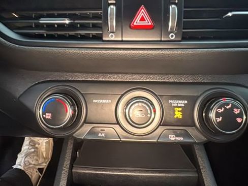 Used 2024 Kia Forte LXS image 22