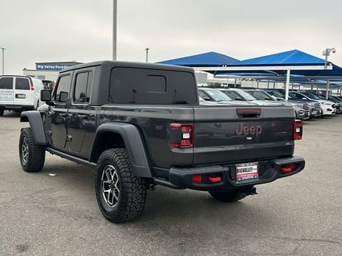 Used 2024 Jeep Gladiator Rubicon image 5