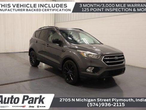 Used 2018 Ford Escape SE w/ SE Sport Appearance Package FWD image 1