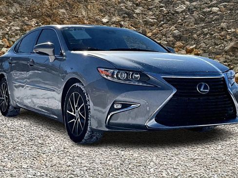 Used 2017 Lexus ES 350 image 9