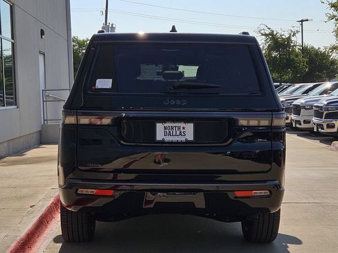 New 2026 Jeep Grand Wagoneer Summit AWD/4WD image 4