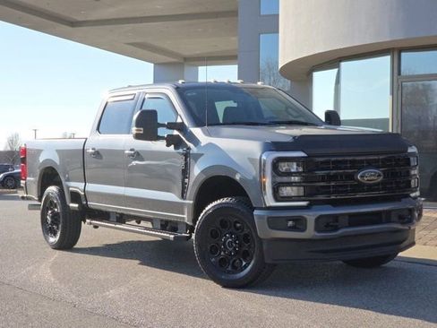 Used 2024 Ford F350 XLT w/ Black Appearance Package image 2