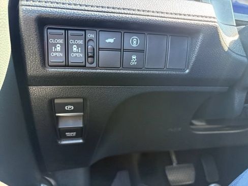 Certified 2024 Honda Odyssey Sport image 32