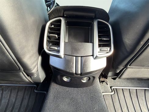 Used 2017 Porsche Cayenne Platinum Edition w/ Premium Package (PJV) image 23