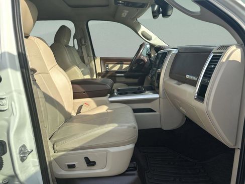 Used 2018 RAM 2500 Laramie AWD/4WD image 28