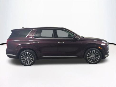 Used 2024 Hyundai Palisade Calligraphy FWD image 4