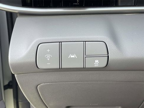 Certified 2023 Hyundai Elantra SEL image 16