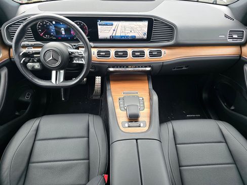 Used 2024 Mercedes-Benz GLS 450 4MATIC image 18
