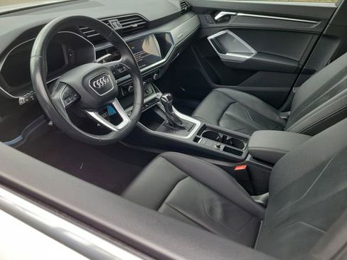 Used 2023 Audi Q3 2.0T Premium AWD/4WD image 2