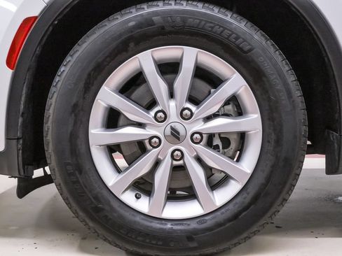 Used 2023 Dodge Durango SXT RWD image 33