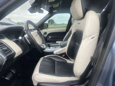 Used 2019 Land Rover Range Rover Sport HSE Dynamic image 11
