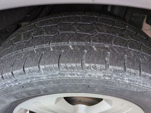 Used 2013 Chevrolet Captiva Sport LS image 6