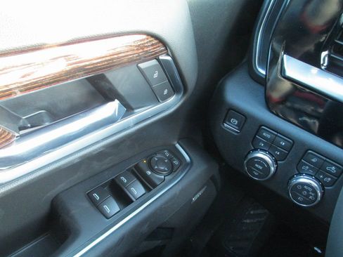 New 2026 GMC Sierra 1500 Elevation w/ Elevation Premium Package image 17