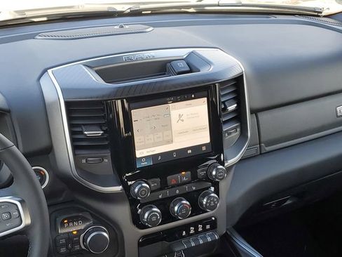 New 2026 RAM 1500 Big Horn AWD/4WD image 16
