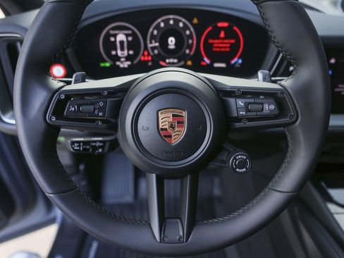 New 2026 Porsche Cayenne Coupe AWD/4WD image 18