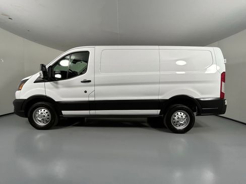 Used 2024 Ford Transit 150 Low Roof AWD image 4