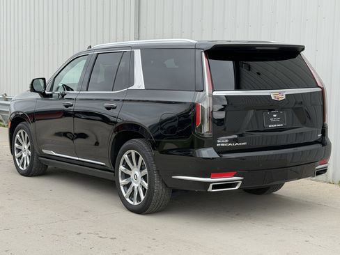 Used 2024 Cadillac Escalade Premium Luxury Platinum AWD/4WD image 10