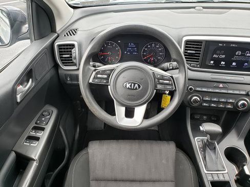 Used 2020 Kia Sportage LX AWD/4WD image 15