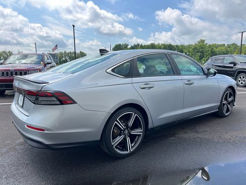 Used 2023 Honda Accord Sport image 8