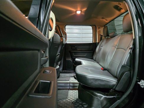 Used 2020 RAM 2500 Tradesman w/ Chrome Appearance Group image 18