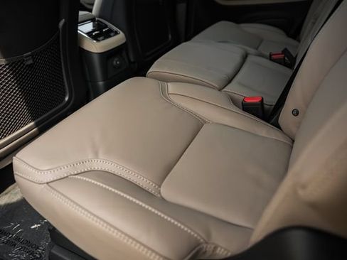 New 2026 Volvo XC90 T8 Ultra w/ Protection Package Premier AWD/4WD image 33