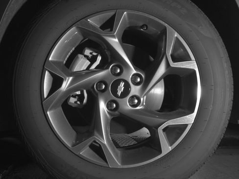 Used 2025 Chevrolet Trax LT FWD image 12