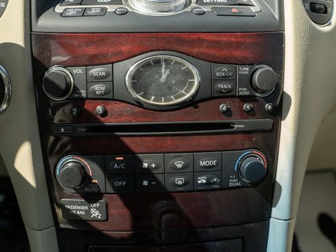 Used 2014 INFINITI QX50 Journey w/ Premium Package image 22