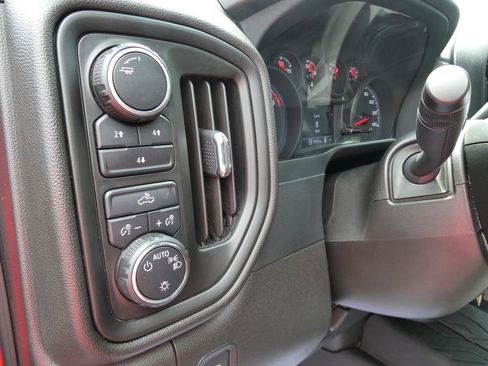 Certified 2022 Chevrolet Silverado 2500 Custom w/ Gooseneck/5TH Wheel Package AWD/4WD image 26