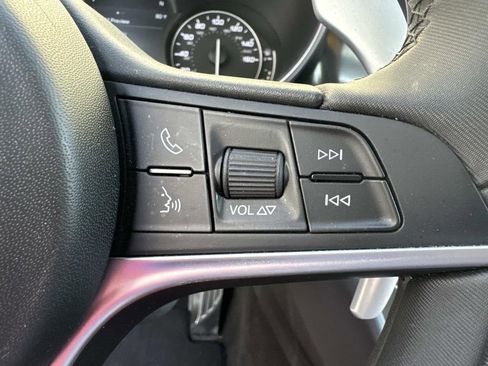 Used 2019 Alfa Romeo Giulia Ti Sport w/ Quick Order Package 22U Sport image 24