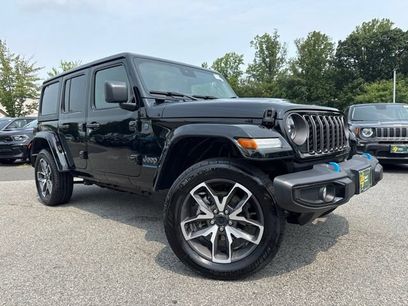 Used 2024 Jeep Wrangler Unlimited w/ Convenience Group
