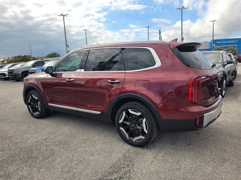 Used 2023 Kia Telluride S w/ S Sunroof Package image 11