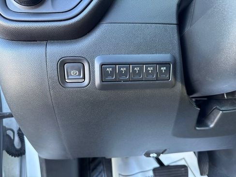 Used 2024 Chevrolet Silverado 2500 Custom w/ Custom Value Package AWD/4WD image 25