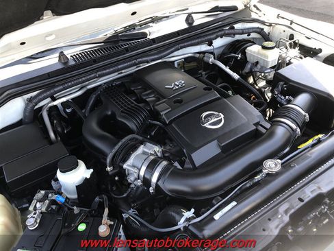 Used 2016 Nissan Frontier SV AWD/4WD image 25