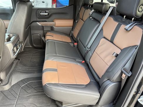 Used 2021 Chevrolet Silverado 1500 High Country w/ Technology Package image 35