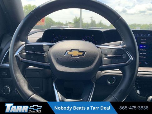 Used 2025 Chevrolet Tahoe LT RWD image 11