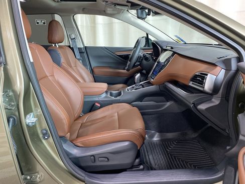 Used 2025 Subaru Outback Touring XT image 11