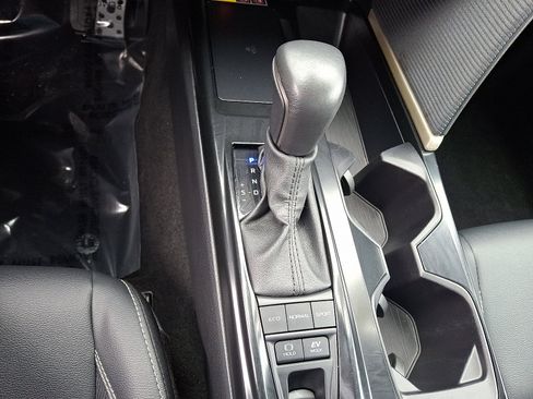 Used 2025 Toyota Camry SE image 15