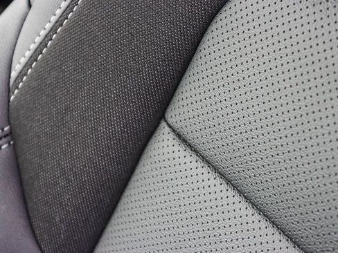 Used 2026 Chevrolet Equinox EV LT image 23