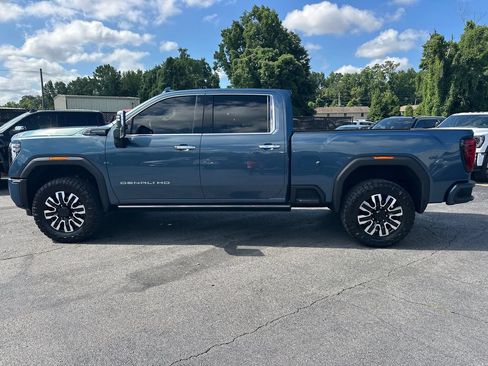 Used 2025 GMC Sierra 2500 Denali Ultimate AWD/4WD image 9
