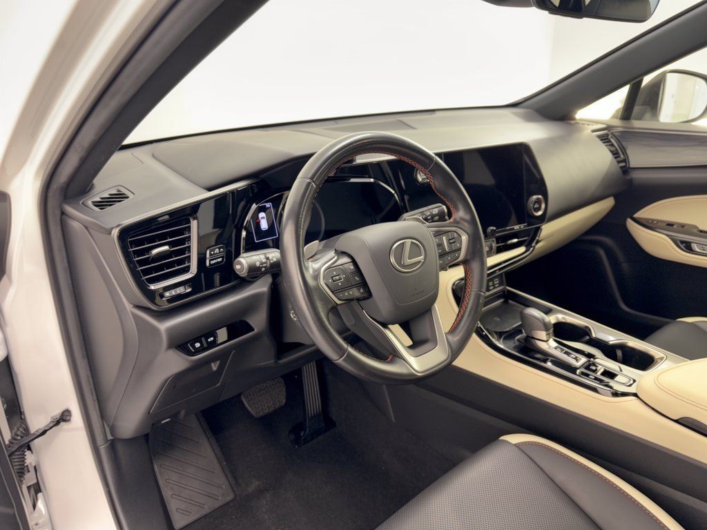 Certified 2024 Lexus NX 250 FWD image 4