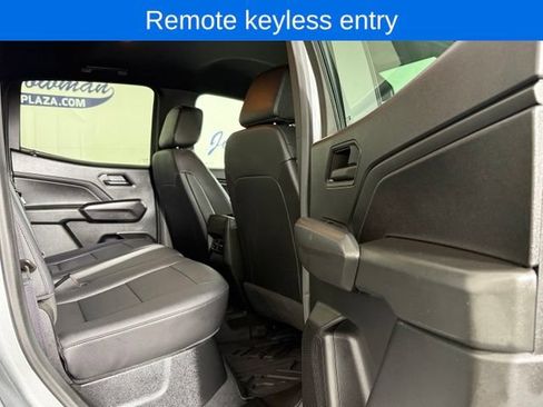 Used 2024 Chevrolet Colorado W/T AWD/4WD image 17