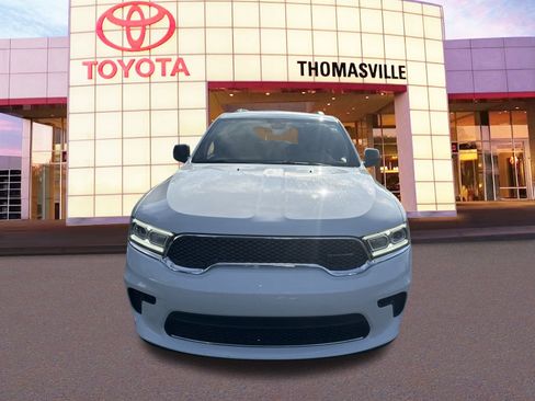 Used 2024 Dodge Durango SXT image 2