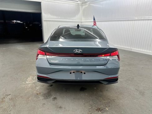 Used 2021 Hyundai Elantra SEL image 6