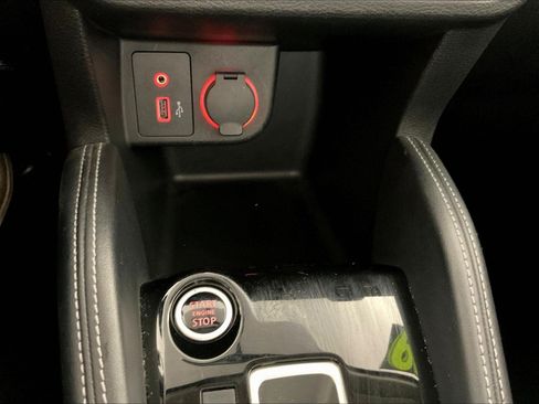 Used 2019 Nissan Kicks SV FWD image 16