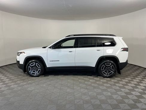 Used 2026 Jeep Cherokee Limited AWD/4WD image 4