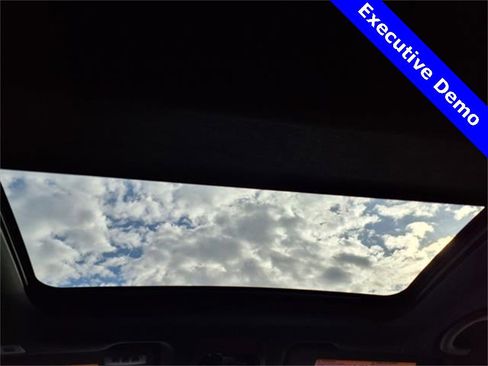 New 2025 Alfa Romeo Giulia Veloce w/ Veloce Package Rwd image 14